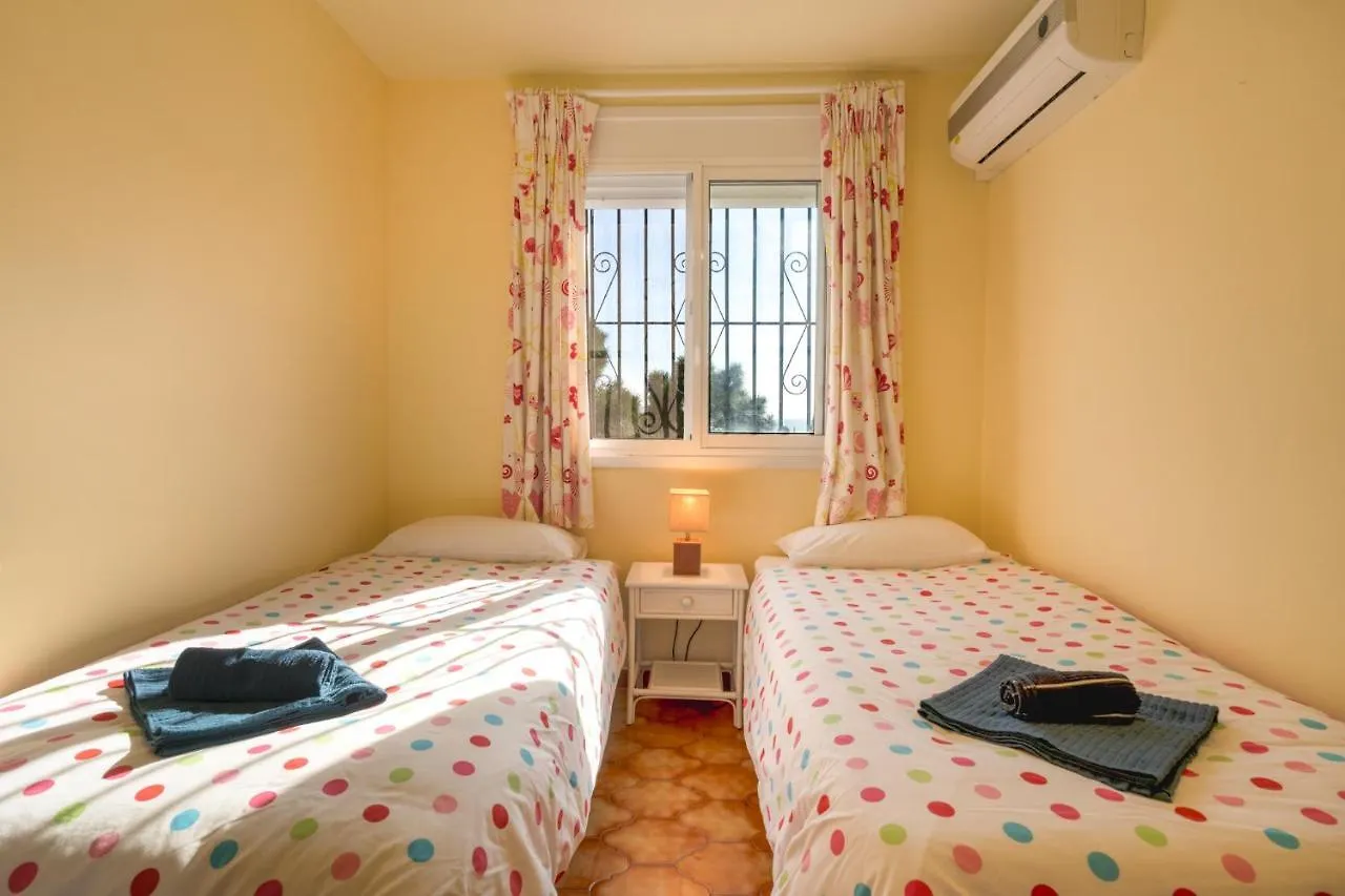 3 Bedroom House, 400M To The Beach, Near La Cala De Mijas Malaga Holiday home