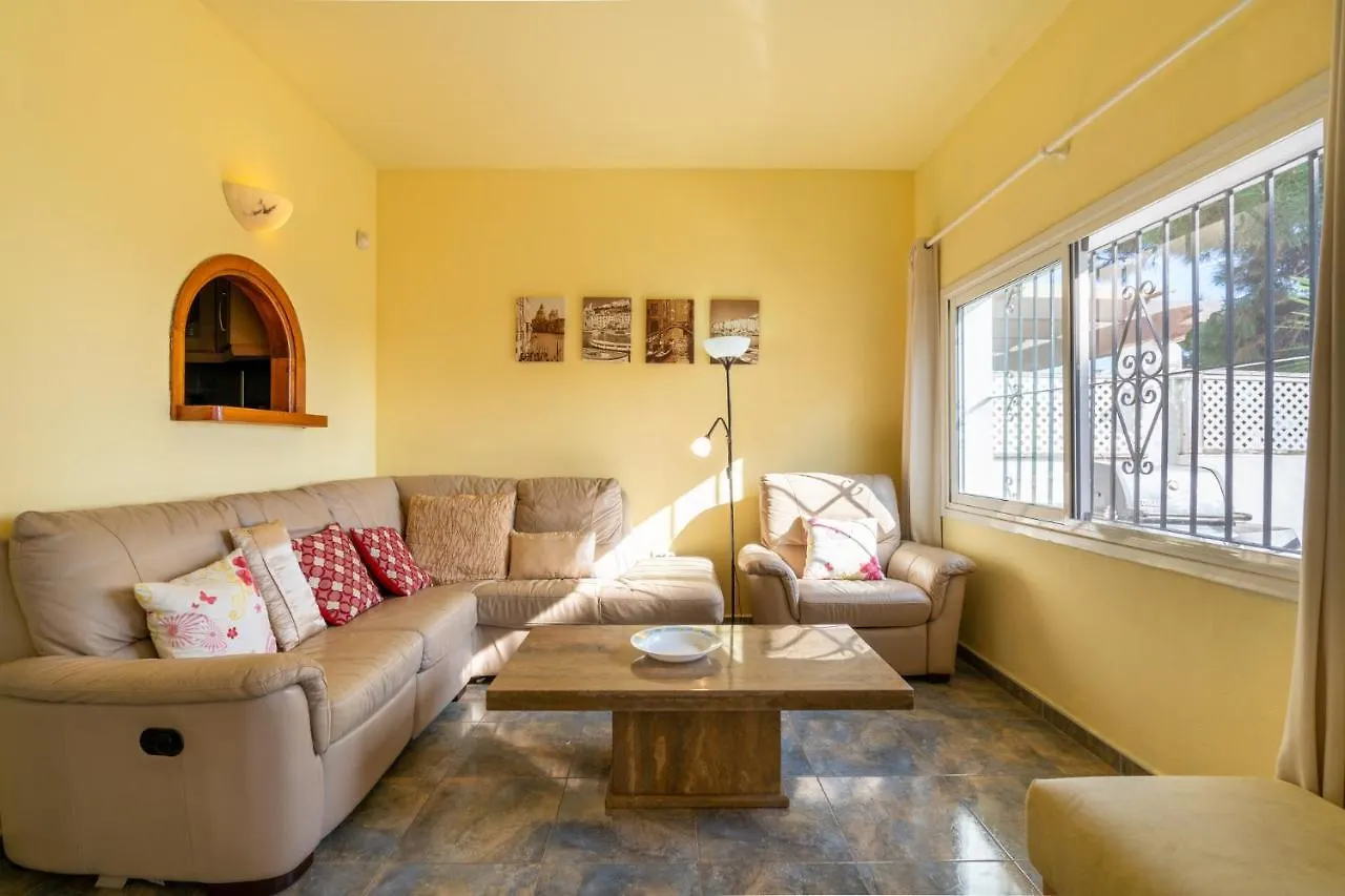3 Bedroom House, 400M To The Beach, Near La Cala De Mijas Malaga Holiday home